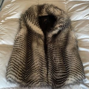 Faux fur vest size small “Jack”